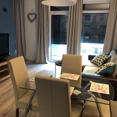 Przytulny Apartament Na Nowej Apartment Жельона Гора Екстериор снимка