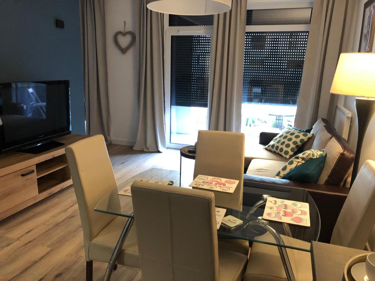 Przytulny Apartament Na Nowej Apartment Жельона Гора Екстериор снимка